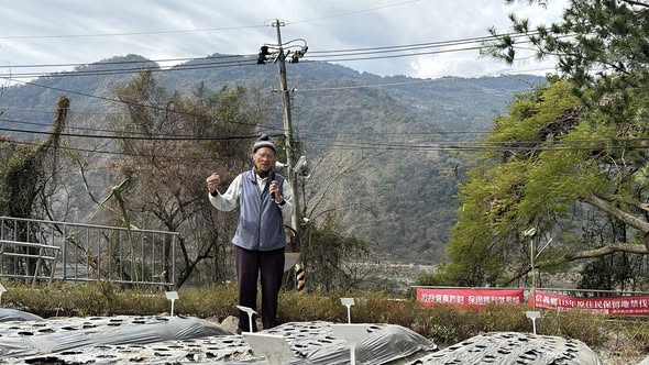 布農族小米保種復育推廣計畫:豐丘國小播種活動,90歲長輩重見小米的感動時刻